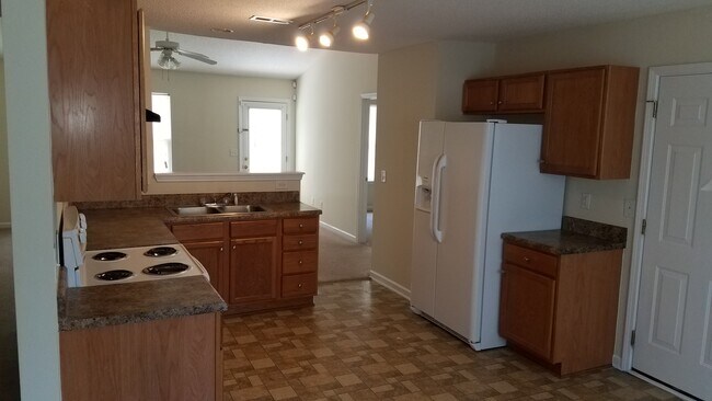 Foto del edificio - 210 Kinnley Ct