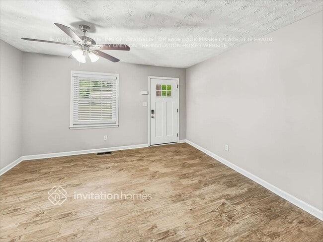 Foto del edificio - 3455 Leisure Ln