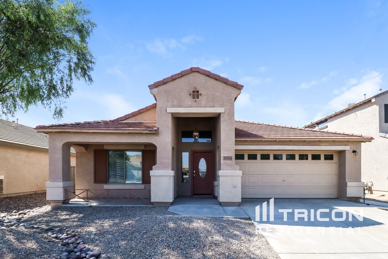 Foto principal - 17635 W Eugene Terrace