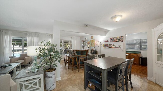 Building Photo - 5363 Bayou Grande Blvd NE