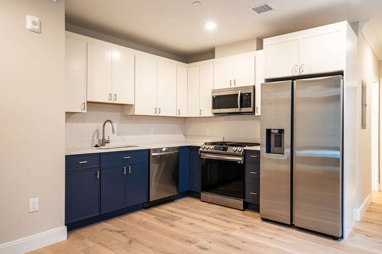 Foto principal - 159 Everett St