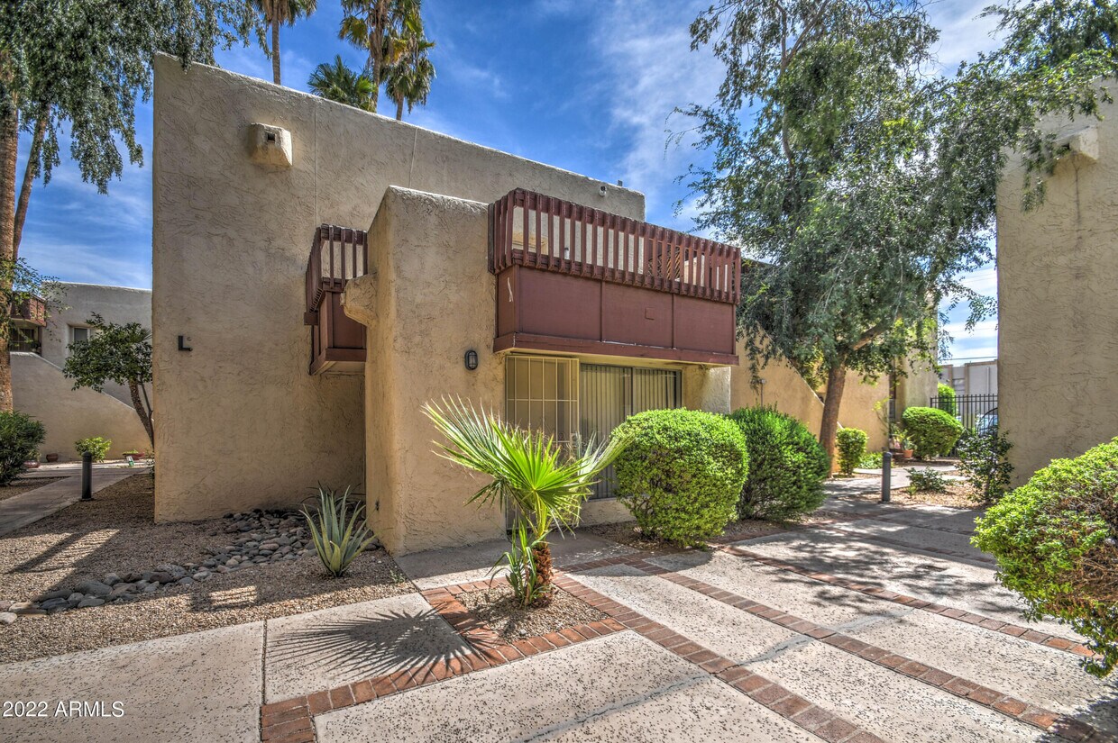 3828 N 32nd St Unit 232, Phoenix, AZ 85018 Apartment for Rent in