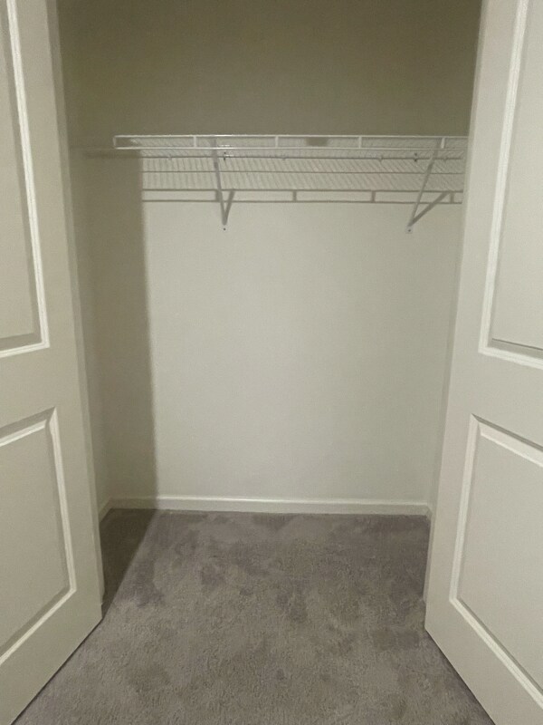 Building Photo - 960 Rift Vly Dr