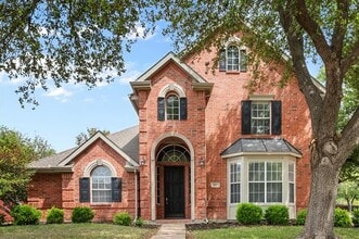 Building Photo - 301 Andre Dr