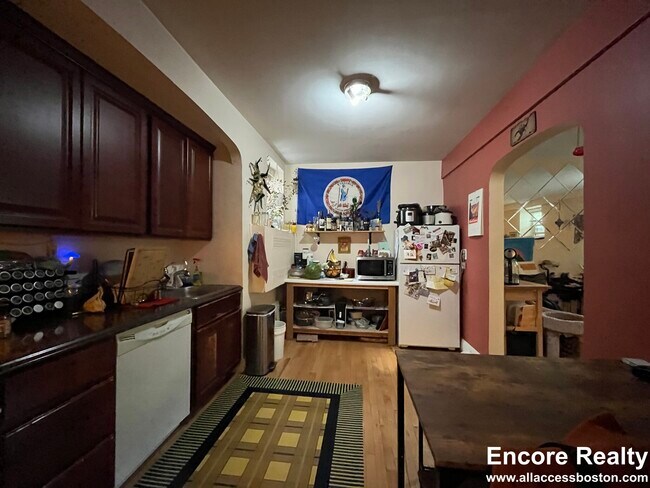 Foto del edificio - 1559 Beacon St