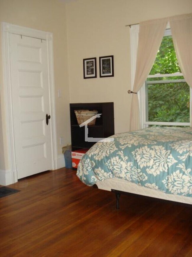 Foto del edificio - Free Laundry, Close to St. Elizabeth Hospi...
