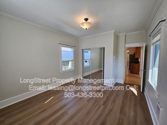 Building Photo - 1749 SE 46th Ave