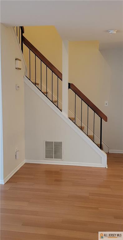 Foto del edificio - 6107 N Oaks Blvd