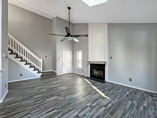 Building Photo - Spacious 3-Bed, 2-Bath Home with Open Floor Plan in Quiet Cul-de-Sac!