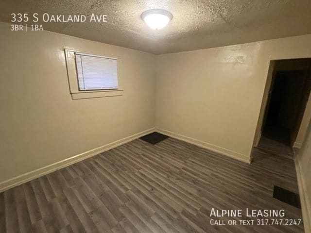 Building Photo - NEAR CHRISTIAN PARK 3BR/1BA HOUSE!