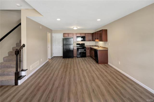 Building Photo - 308 Starwood Dr