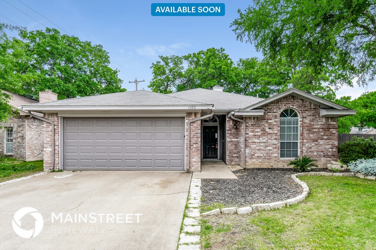 Foto principal - 1100 Stone Creek Dr
