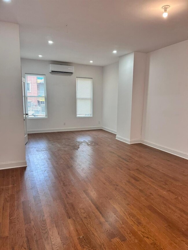 Foto del edificio - 333 Milford St