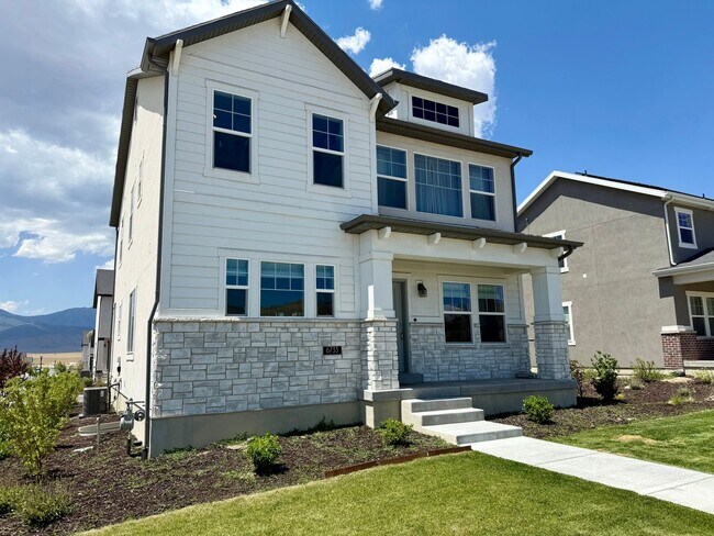 Foto del edificio - Beautiful 3-Bedroom Home in Eagle Mountain!