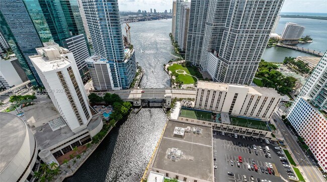 Foto del edificio - 31 SE 5th St
