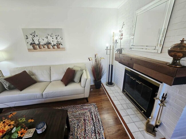 Building Photo - 109 Packer Rd