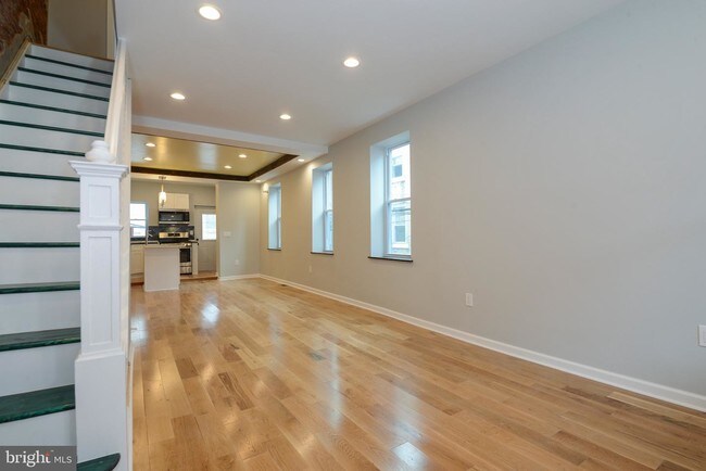 Building Photo - 2811 W Clementine St