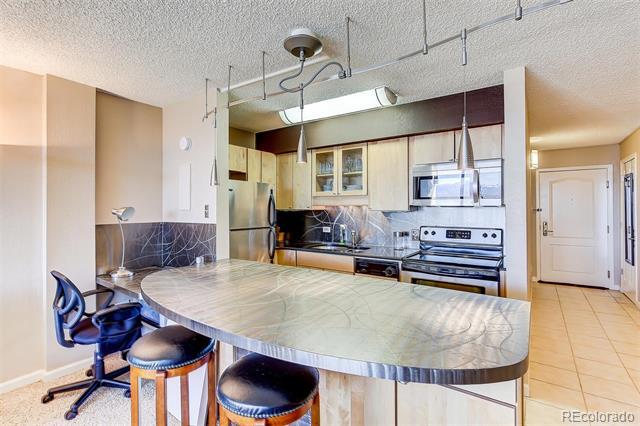 Building Photo - 1020 15th St