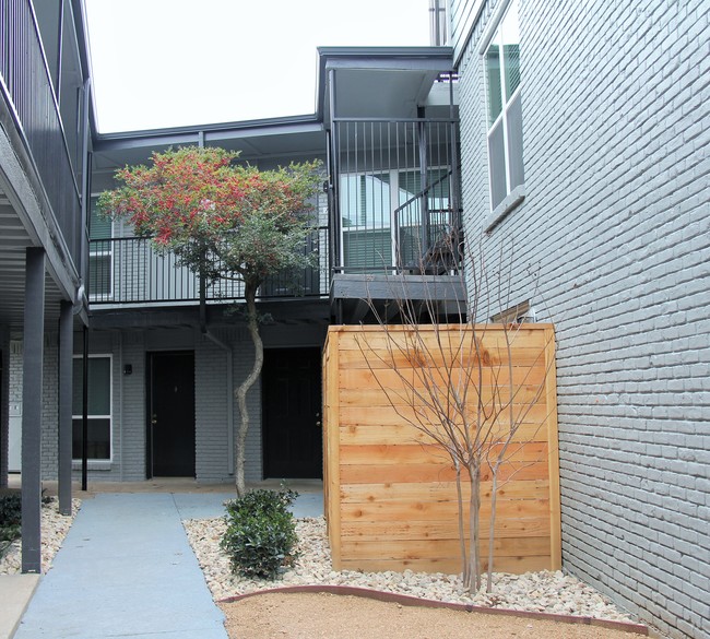 Brix Side 1 Interior - The Brix Apartments