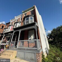 Building Photo - 331 Maclay St