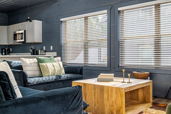 Foto del edificio - 528 Warbonnet Wy