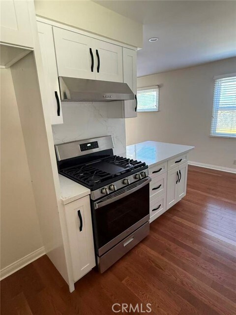 Building Photo - 1207 Sycamore Ave