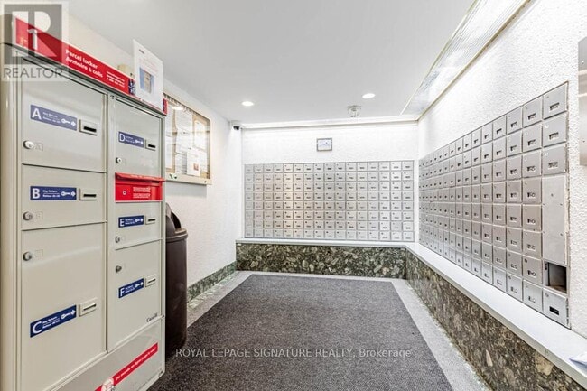 Building Photo - 236 Albion Rd