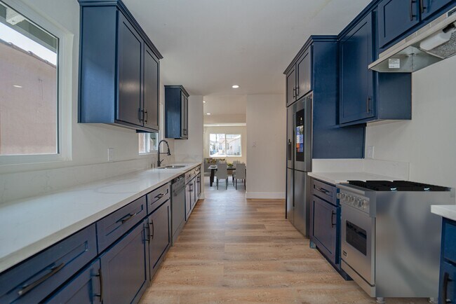 Foto del edificio - 7420 S Hobart Blvd