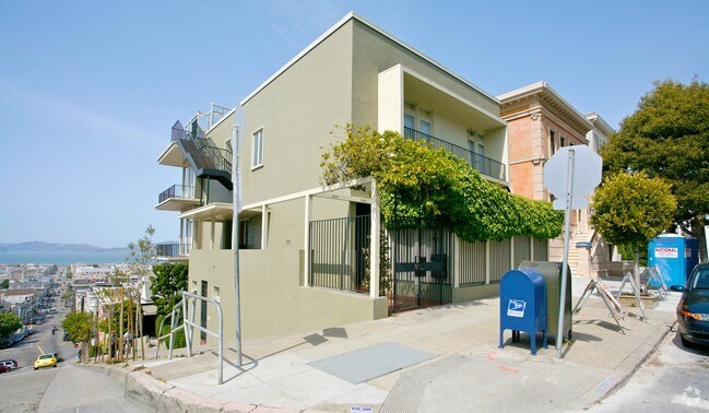 Building Photo - 2296-2298 Vallejo St