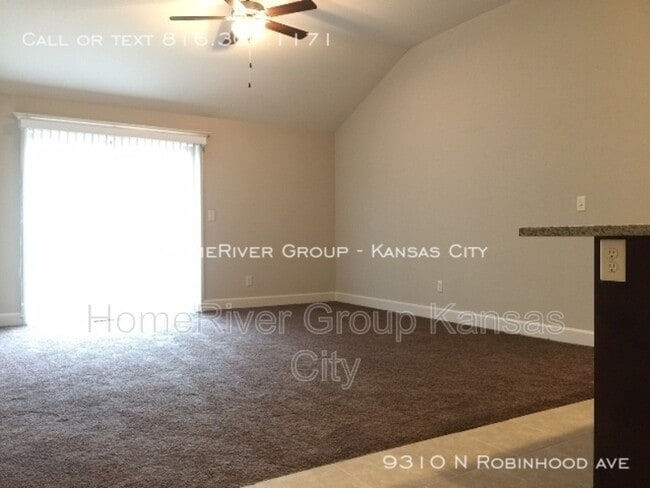 Building Photo - 9310 N Robinhood Ave