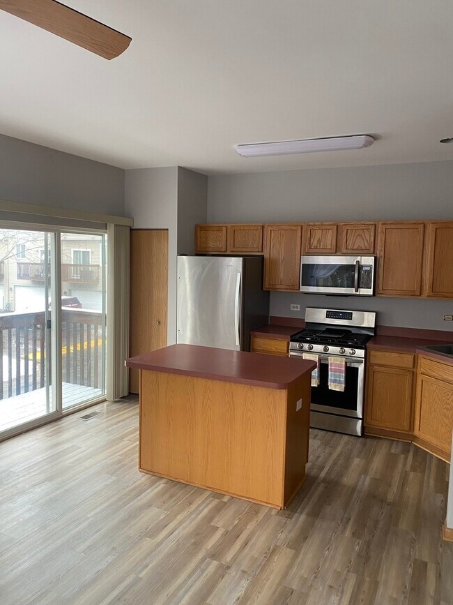 Foto del edificio - 759 Cherry Creek Dr