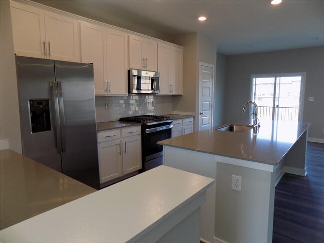 Building Photo - 912 Yorkshire Ln