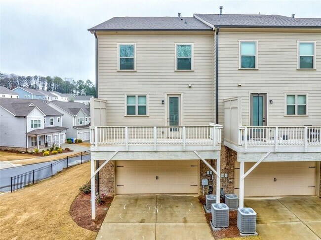 Building Photo - 2510 Great Silver Fir Aly