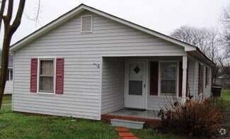 Building Photo - 2702 S Ridge Ave