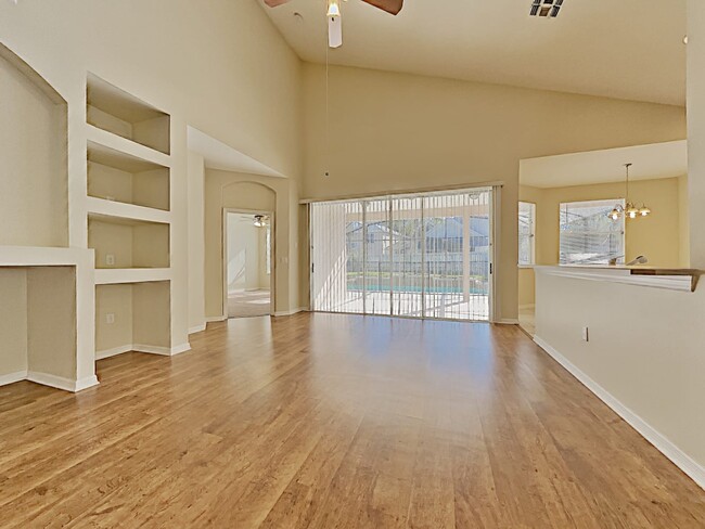 Building Photo - 4930 Marbella Isle Dr