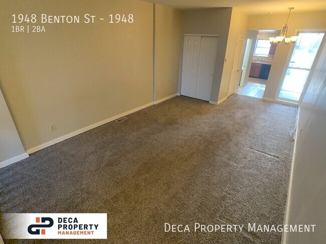 Building Photo - 1 Bedroom Apartment