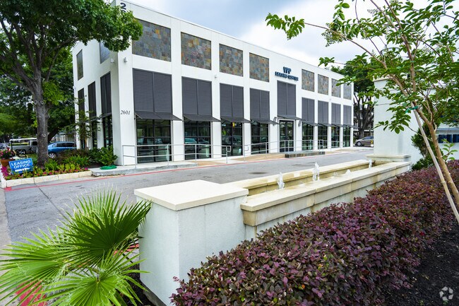 Woodlake Briar Meadow Apartments For Rent Houston Tx