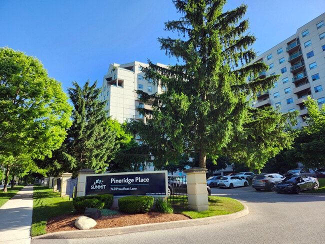 Building Photo - Pineridge Place