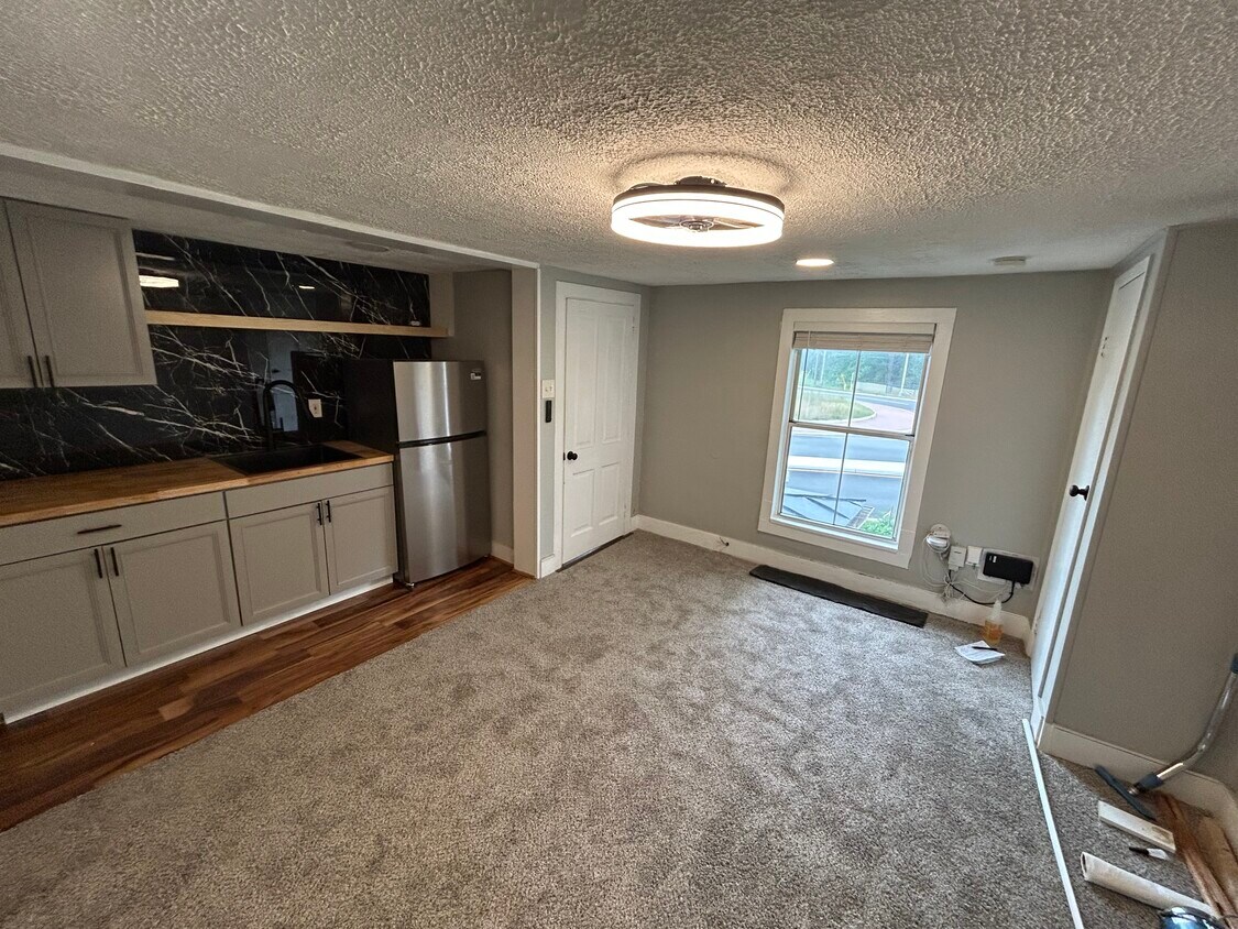 Foto principal - 24048 Trailhead Dr