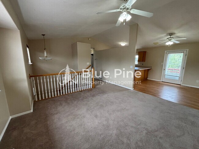 Foto del edificio - 3709 E 20th N