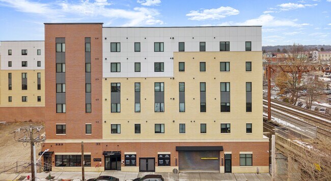 Building Photo - SUMMIT Orange Crossing