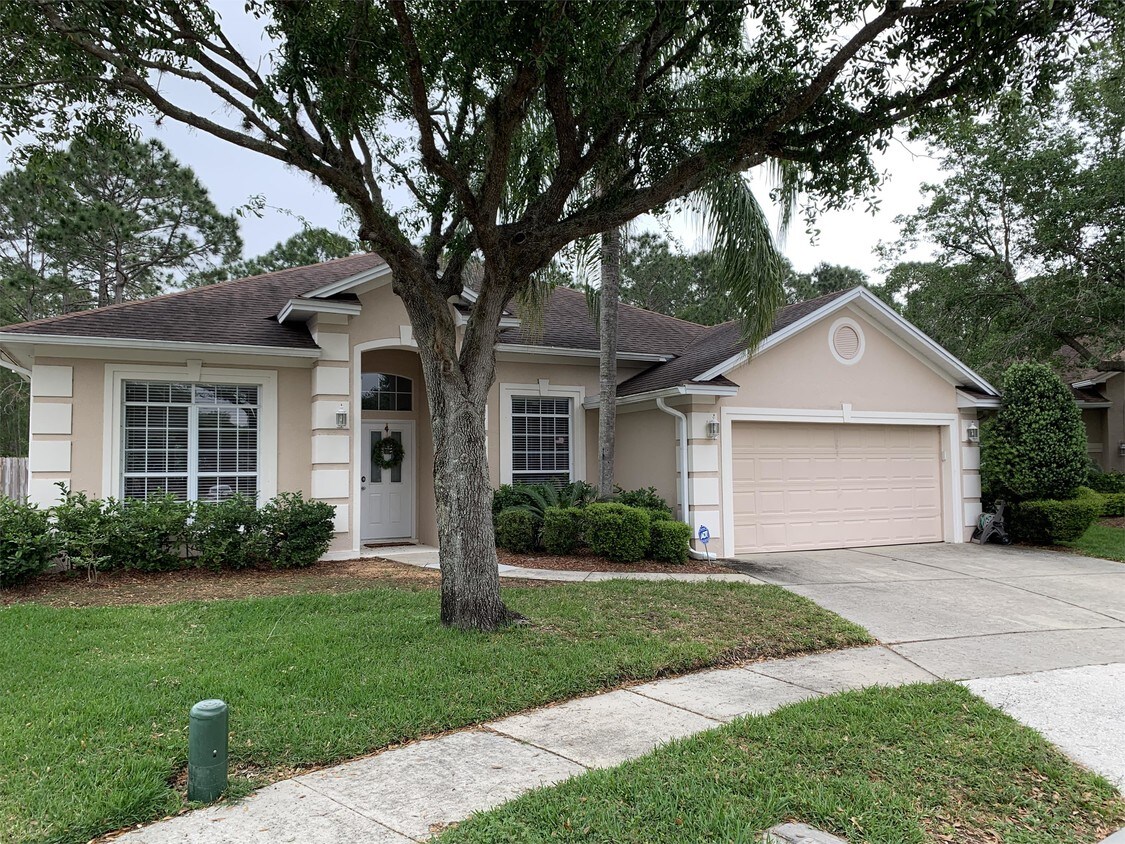 Foto principal - 836 Rivers Ct