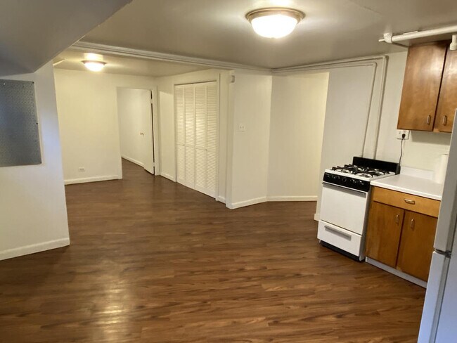 Foto del edificio - Heights Court - 1 bedroom