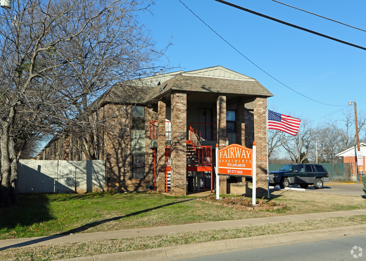 Building Photo - Fairway Apartments