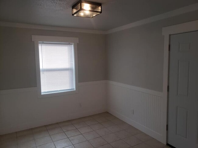 Building Photo - 5094 J E L Drive