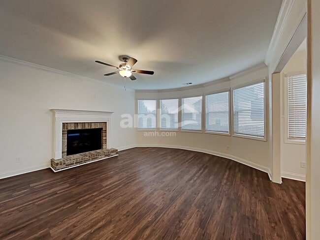 Building Photo - 132 Northbrooke Trace