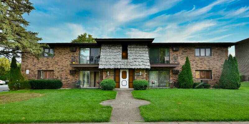 Primary Photo - 5739 129th Street 2C