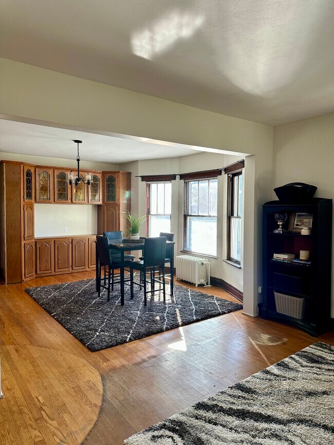 Foto del edificio - 845 Oakwood Ave
