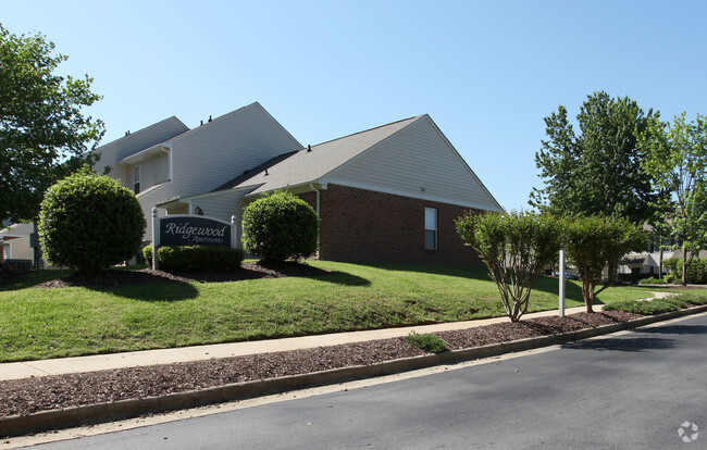 Building Photo - Ridgewood Apartments