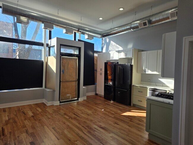 Foto del edificio - 831 S Western Ave